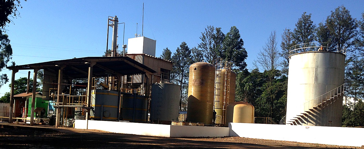 Tanques da fábrica Sulana